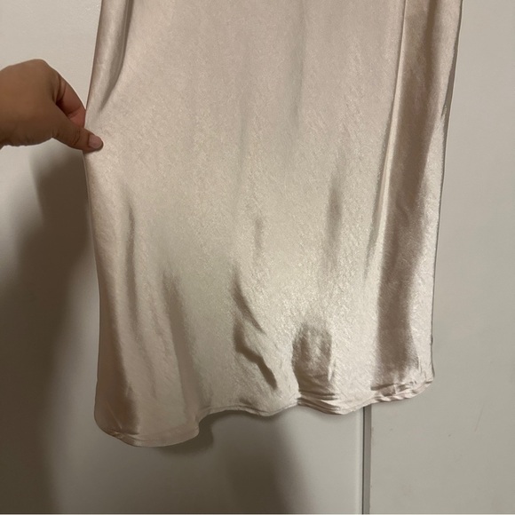 New!! Hello Molly Cowl Neck champagne All In Love Satin Mini Dress Size 8 - Picture 5 of 8